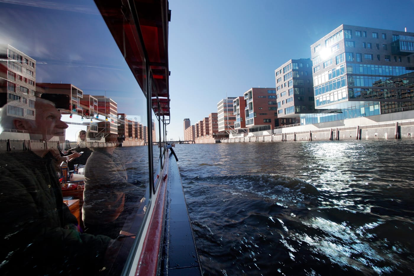 //www.kcap.eu/media/uploads/9930AS_Hafencity_KCAP_(c)Elbe&Flut_Sandtorkai_LR.jpg