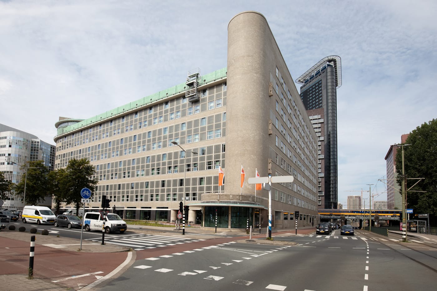 //www.kcap.eu/media/uploads/Opening-Postnl-02.jpg